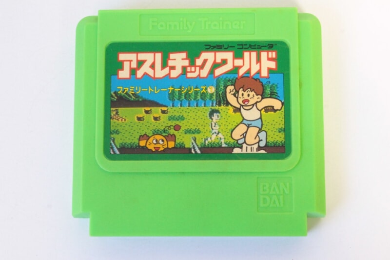 【外箱付】 BANDAI  ファミリーコンピューター専用 [Family Trainer] ＋ 専用ソフト アスレチックワールド付き FC/ファミコンの画像1