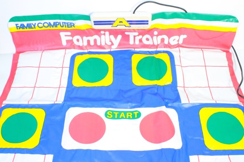 【外箱付】 BANDAI  ファミリーコンピューター専用 [Family Trainer] ＋ 専用ソフト アスレチックワールド付き FC/ファミコンの画像1