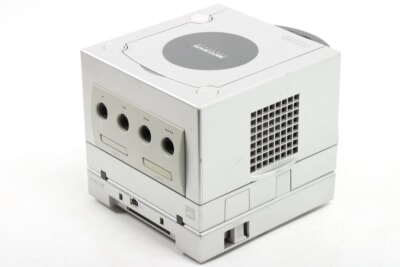 Nintendo/任天堂  [ゲームキューブ本体] + [ゲームボーイプレーヤー] シルバー