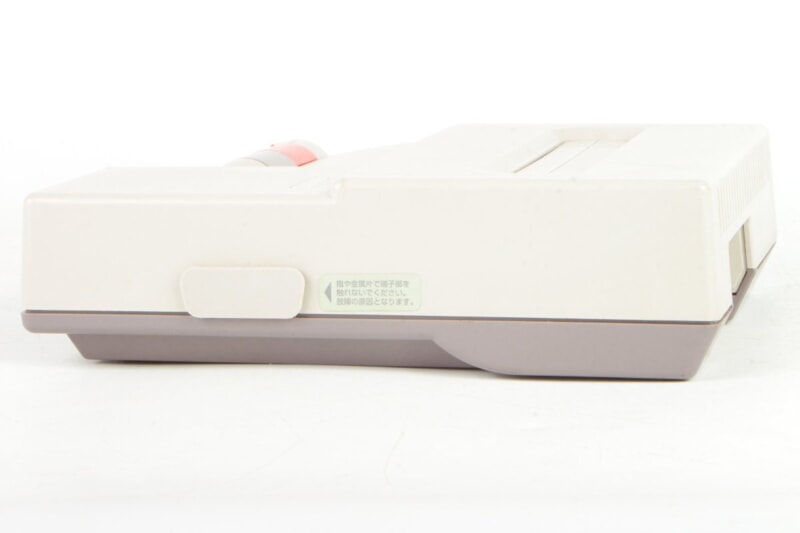 任天堂 NEWファミコン本体(HVC-101) 動作品の画像1