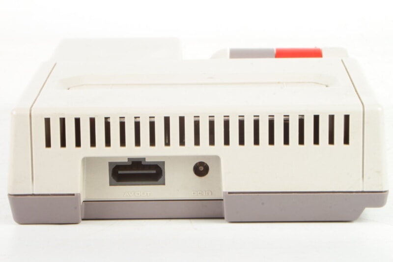 任天堂 NEWファミコン本体(HVC-101) 動作品の画像1