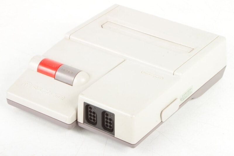 任天堂 NEWファミコン本体(HVC-101) 動作品の画像1