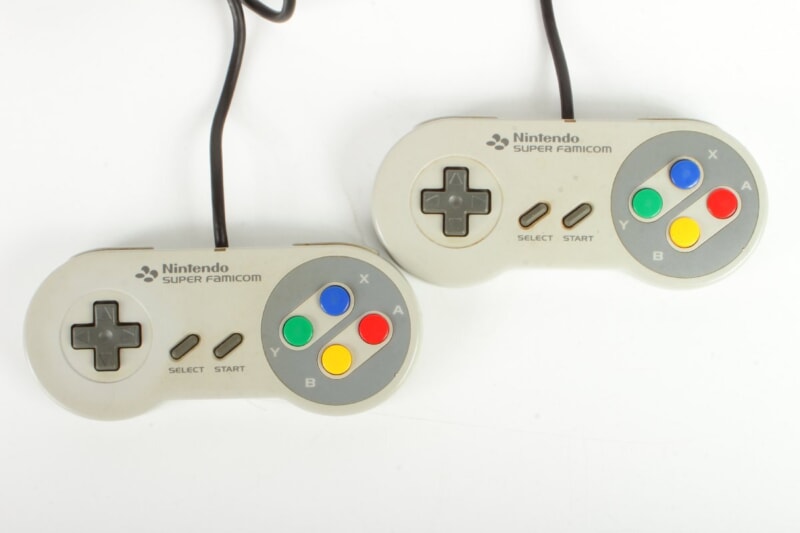 【外箱・説明書付き】 任天堂  スーパーファミコン 本体 動作品の画像1