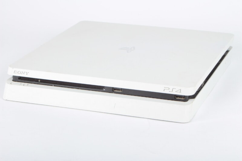 SONY PS4本体(CUH-2000B) 1TB ホワイト 動作品の画像1