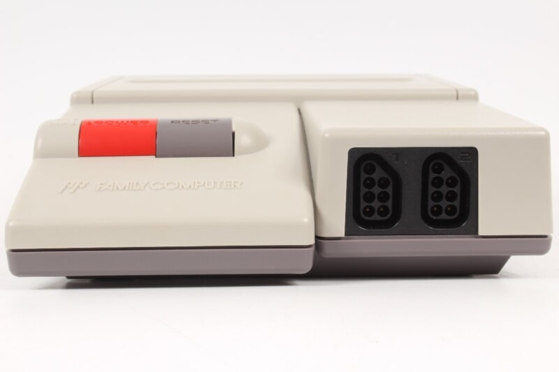 Nintendo ファミリーコンピューター本体 AV仕様ファミコン HVC-101 動作品 ニューファミコンの画像1