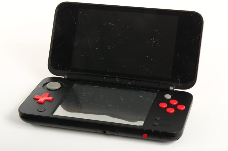 任天堂  new Nintendo 2DS LL 本体 レッド×ブラック ジャンクの画像1
