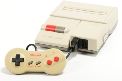 Nintendo ファミリーコンピューター本体 AV仕様ファミコン HVC-101 動作品