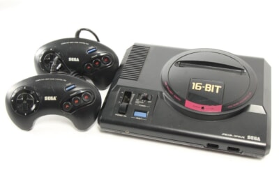 セガ  メガドライブ 本体 コントロールパッド 2点セット [HAA-2510]の買取り品の画像