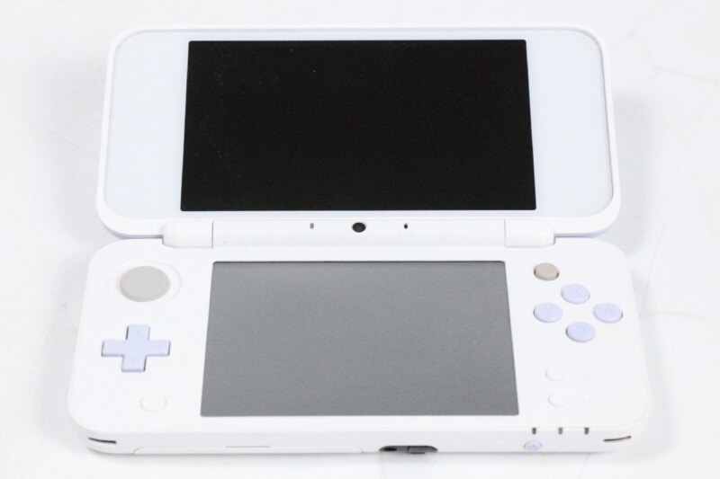 任天堂 new Nintendo 2DS LL 本体 ホワイト×ラベンダーの画像1