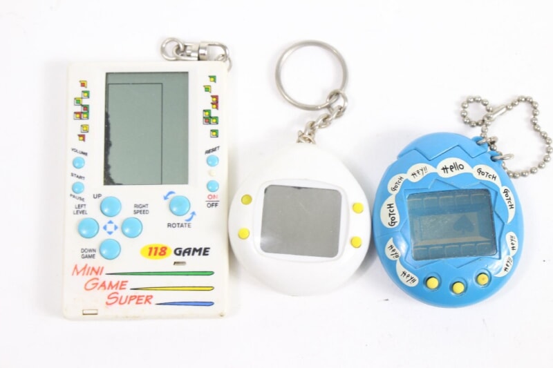 【当時物】 携帯ゲーム たまごっち/ポケットピカチュウ/ドラクエ/キティちゃんなどの画像1