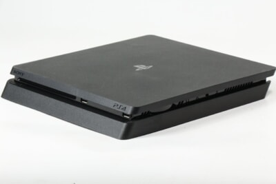 SONY  PS4本体 (CUH-2200A) 500GB ジェット・ブラック 動作品の買取り品の画像