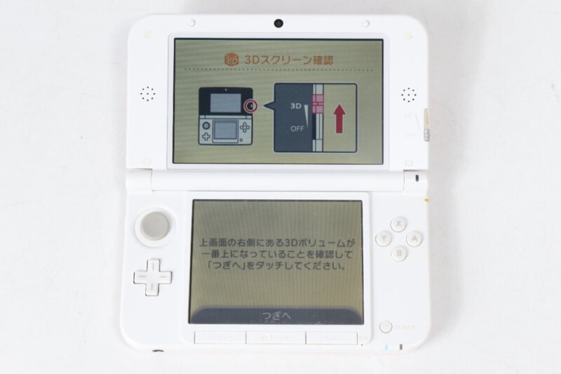 任天堂  ニンテンドー3DS LL 本体 ピンク×ホワイトの画像1