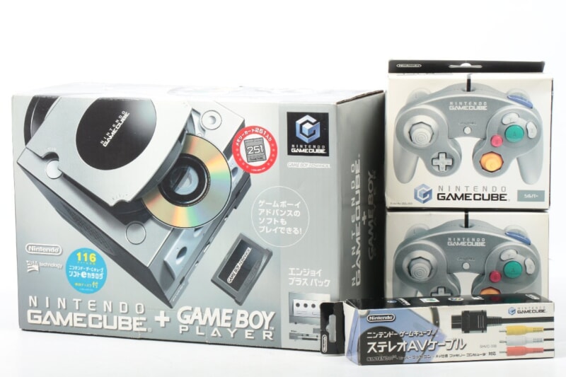 【外箱付】 Nintendo  [ゲームキューブ本体] + [ゲームボーイプレーヤー] コントローラー2点・AVケーブル付き シルバー 任天堂の画像1