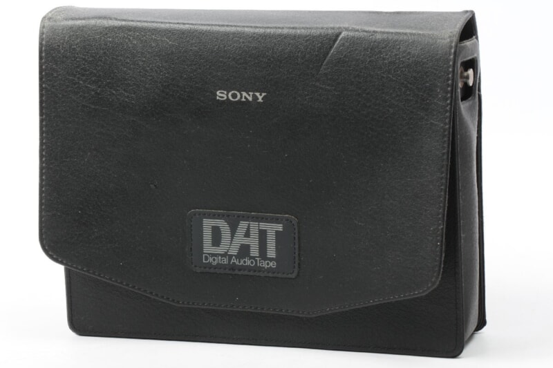 SONY  [TCD-D10] ポータブルDATデッキ デジタルデンスケ ソニーの画像1