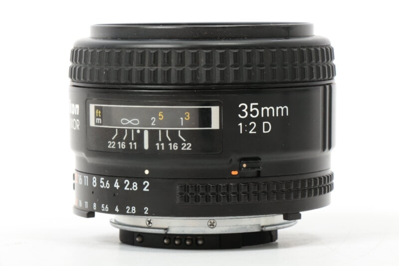 Nikon  AF NIKKOR 35mm 1:2D レンズ ニコンの画像1