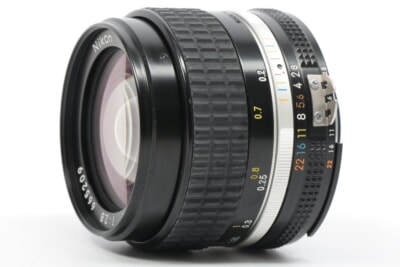 Nikon ニコン  NIKKOR 28mm 1:2.8 レンズ
