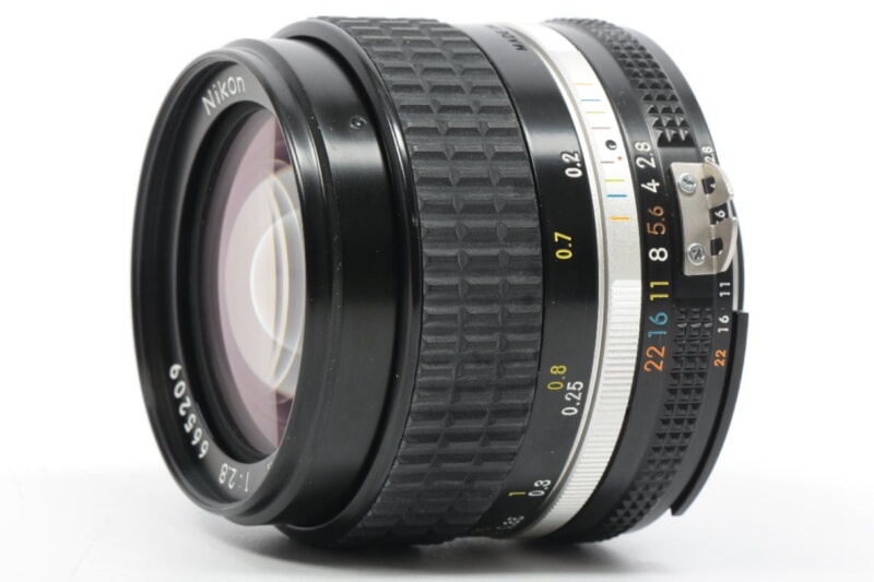 Nikon ニコン  NIKKOR 28mm 1:2.8 レンズの画像1
