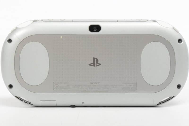 SONY  PSVITA 本体 PCH-2000 Wi-Fiモデル シルバー 動作品の画像1