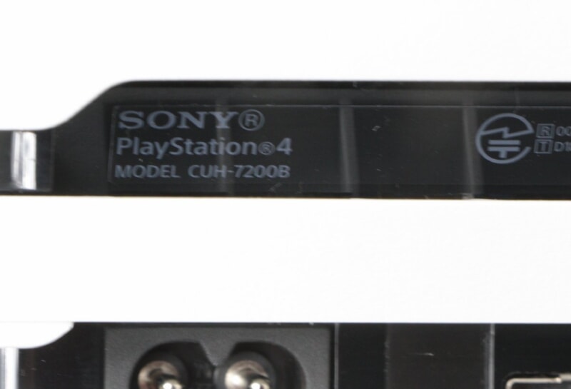 SONY  PS4Pro本体(CUH-7200B) 1TB ホワイト 動作品の画像1