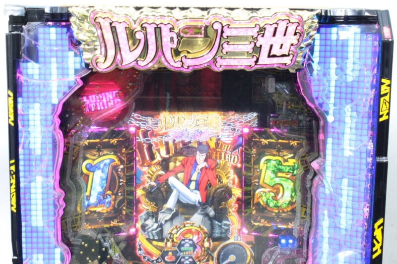 平和  [CRルパン三世 ～I’m a super hero～ 1/394] パチンコ実機 玉循環機能付き CRルパン三世8H9AZの画像1