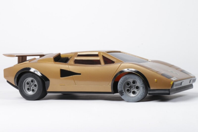 【当時物・箱付】 ASAHI  1/12 アトコミスーパー ランボルギーニカウンタック [LP500S] ラジコン/RCの画像1
