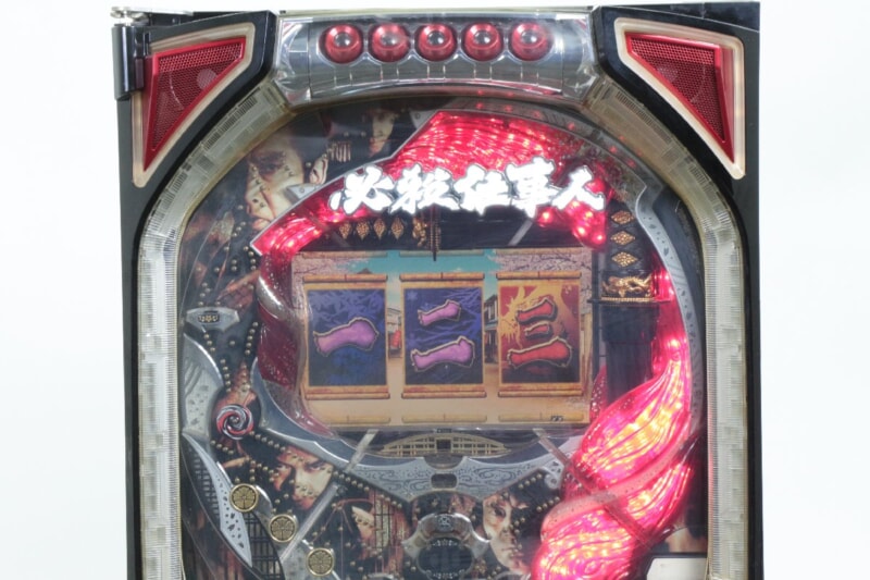 京楽  [CRぱちんこ 必殺仕事人Ⅲ XR65TF7] 1/308 循環機 パチンコ実機 100Vの画像1