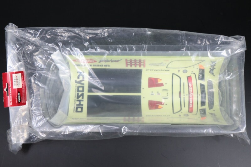 【未使用品】 KYOSHO  ボディセット(メガフォース) MT017 RC/ラジコンの画像1