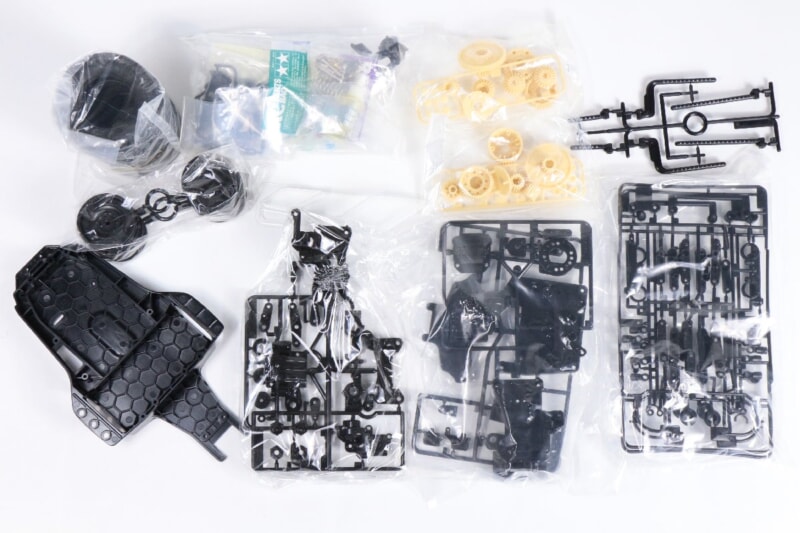 【未組立品】 TAMIYA  1/10 [陸上自衛隊 軽装甲機動車] 電動RC/ラジコン 4WDオフロードカーの画像1