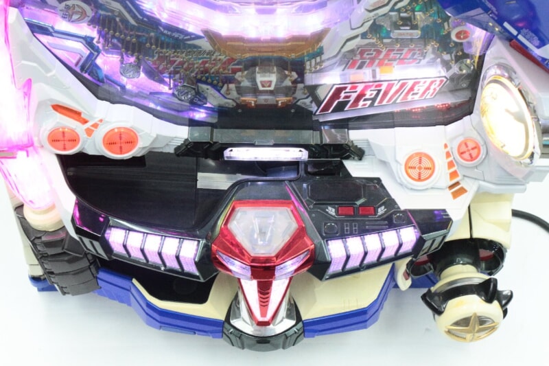SANKYO [CRフィーバー 機動戦士ガンダムG] 1/399 オート機能付き パチンコ実機 100Vの画像1