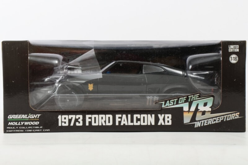 GREEN LIGHT・ 1:18 1973 フォード ファルコンXB LAST OF THE V8 INTERCEPTORS リミテッドエディション ミニカーの画像1