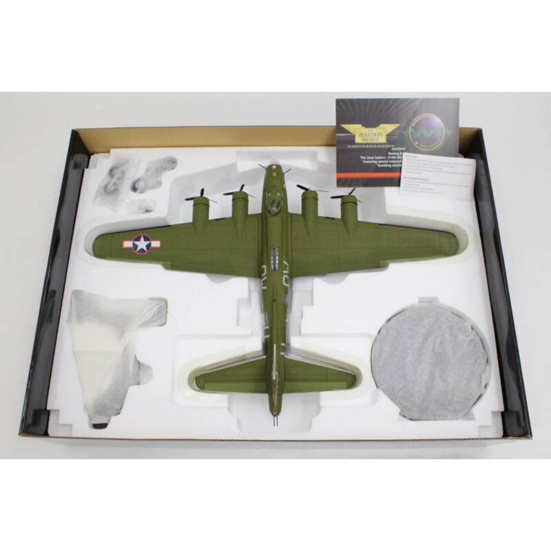 CORGI コーギー THE AVIATION ARCHIVE  LIMITED EDITION ボーイング B-17F 1/72の画像1