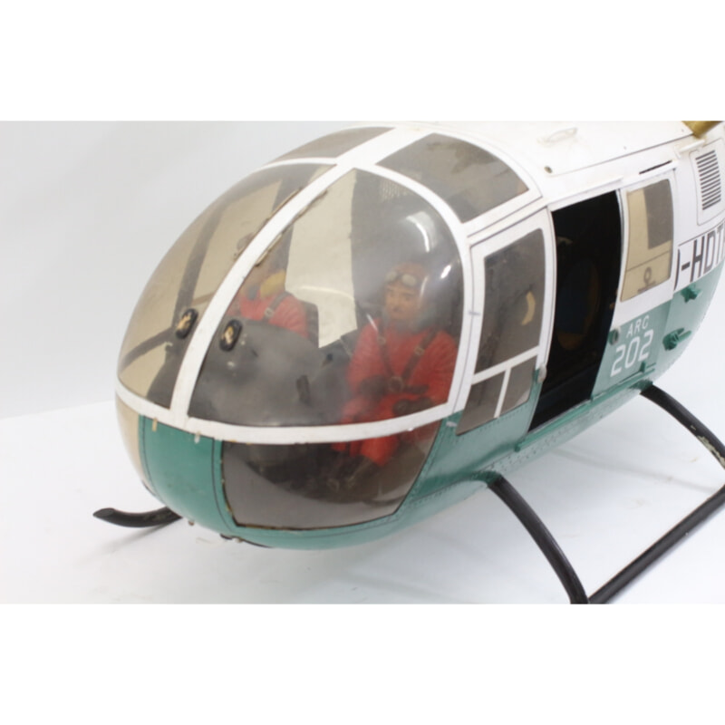 ラジコン ヘリコプターの画像1