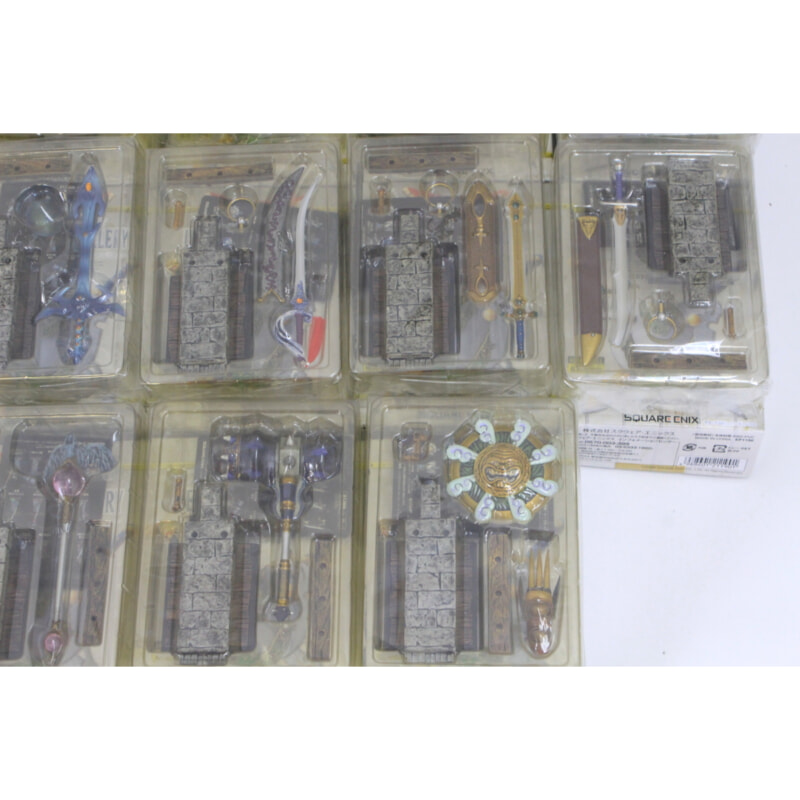 スクウェア・エニックス ドラゴンクエスト レジェンドアイテムズギャラリー「伝説の装備編」「天空の装備編」「メタルキングの装備編」の画像1