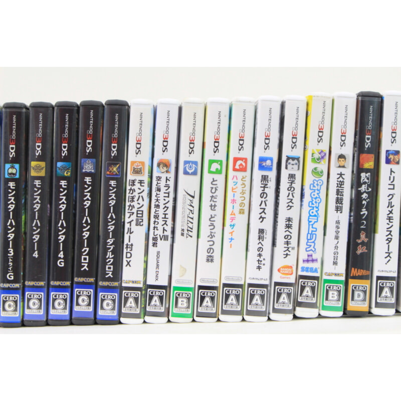 Nintendo 3DS 本体 + ソフトの画像1