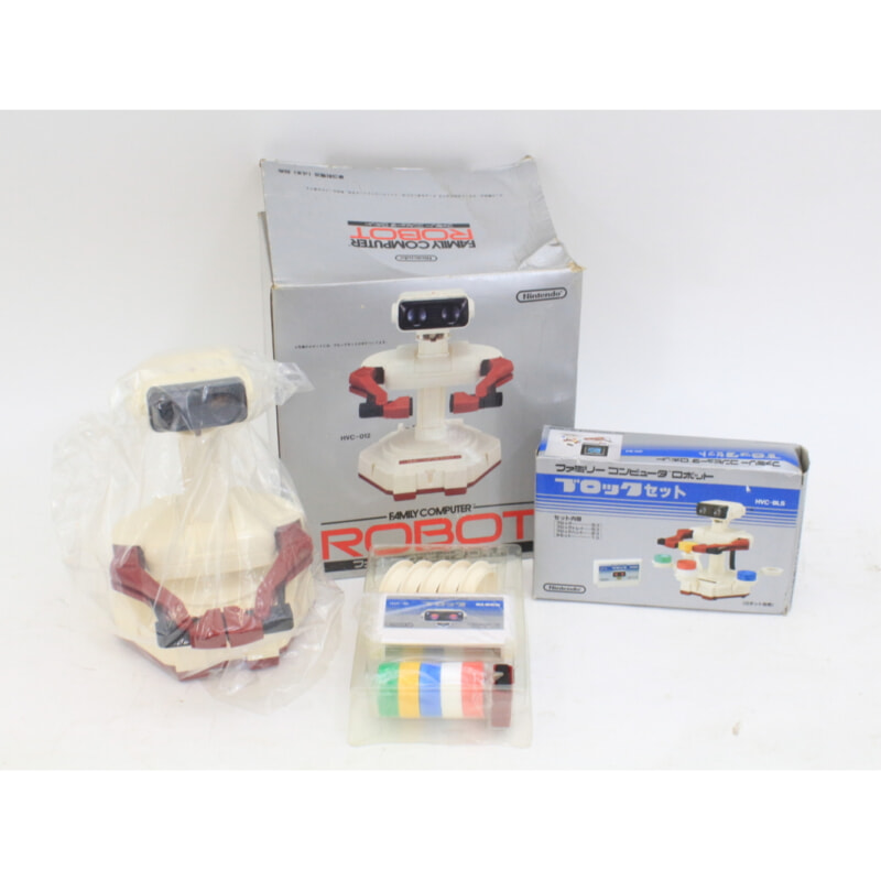 Nintendo ファミリーコンピューター本体 + ロボットブロックセット + ファミリーベーシック + ディスクシステムの画像1