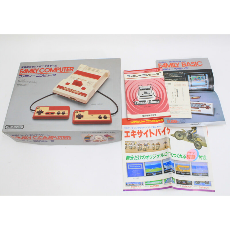 Nintendo 任天堂 ファミリーコンピュータ本体 + ソフトの画像1