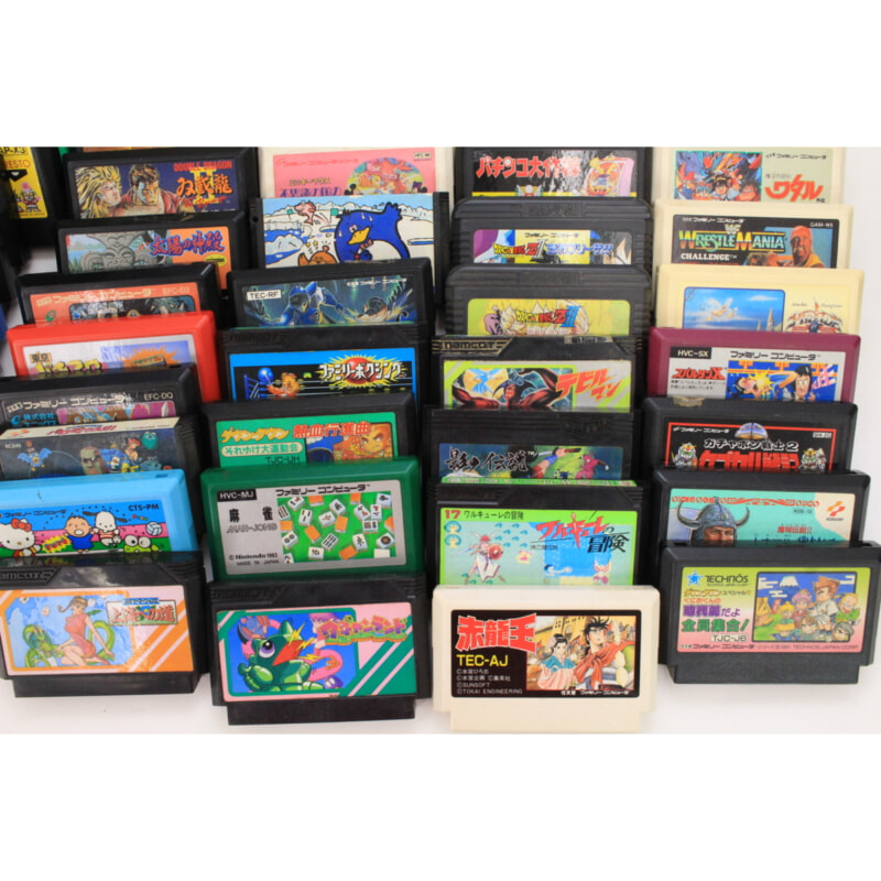 Nintendo ファミコン 本体+ ソフトの画像1