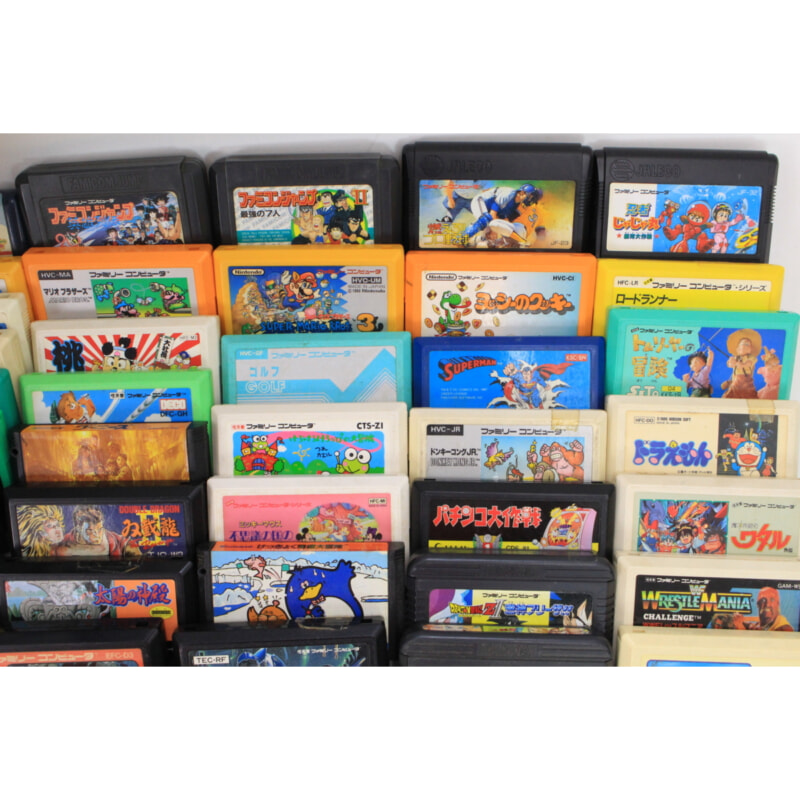 Nintendo ファミコン 本体+ ソフトの画像1