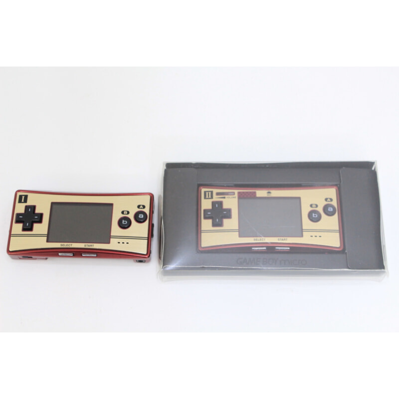 Nintendo GAMEBOYmicro 20周年ファミコンバージョン＆2コン仕様 非売品 限定品の画像1