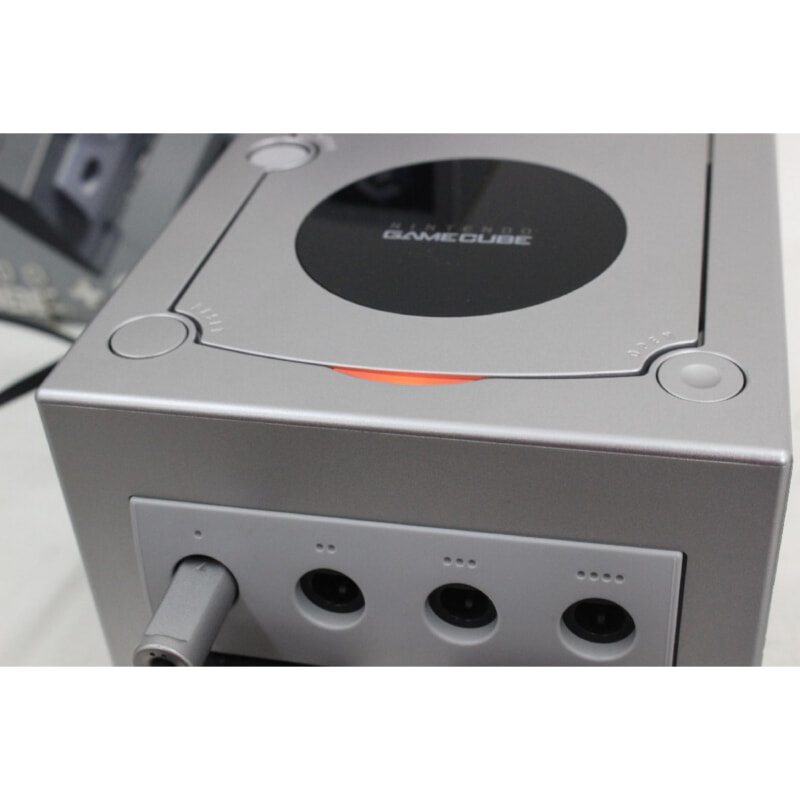 Nintendo ゲームキューブ ゲームボーイ アドバンス 本体 + ソフトの画像1