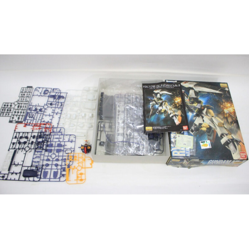 BANDAI ガンプラ MG（マスターグレード） 1/100の画像1