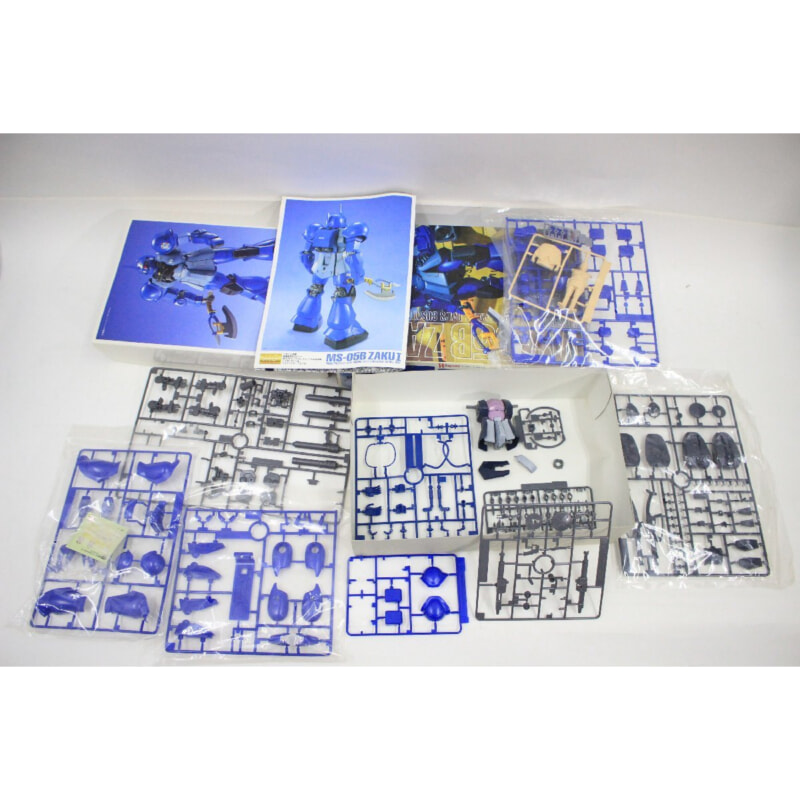 BANDAI ガンプラ MG（マスターグレード） 1/100の画像1