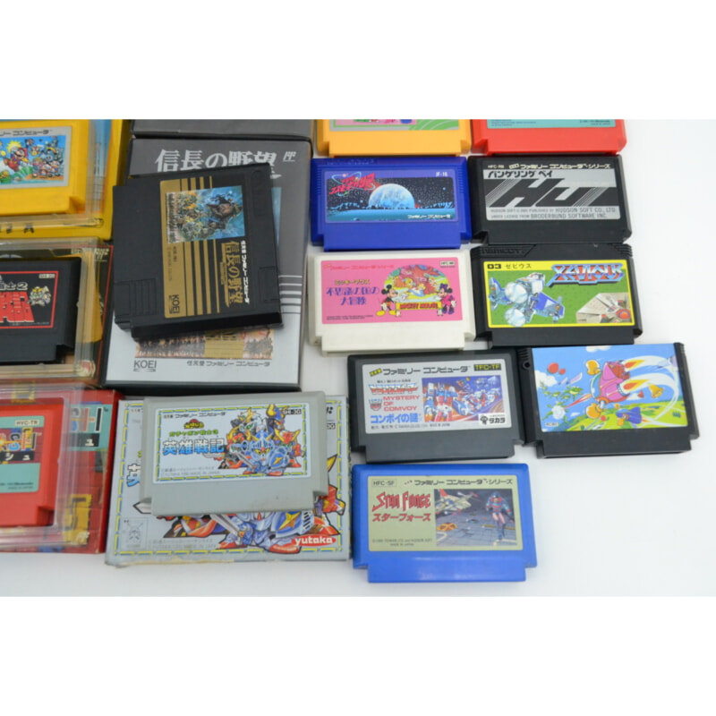 Nintendo ニューファミコン HVC-101 本体 + ソフトの画像1