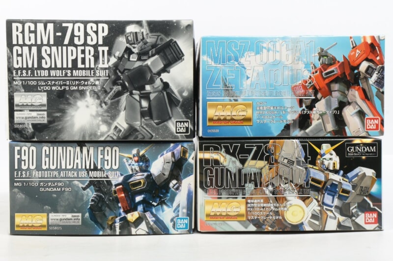 【未組立品】 BANDAI  MG 1/100 ガンダムF90・RX-78-4・ジム・スナイパーⅡ・ゼータプラスの画像1