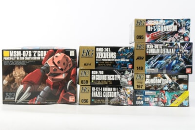 【未組立品】 BANDAI  HG 1/144 シャア専用ズゴック・Hi-ニューガンダムなど