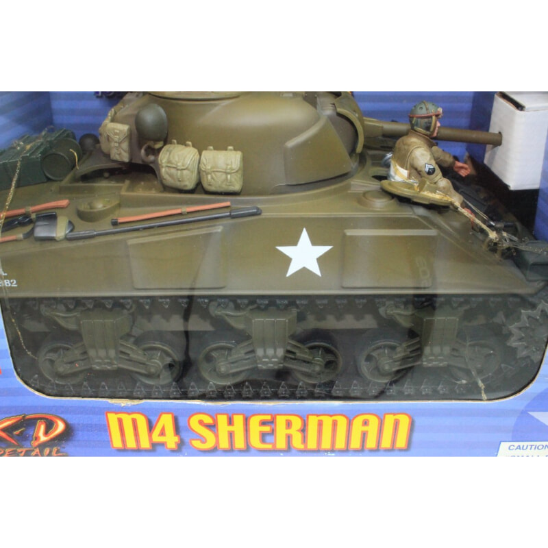 21st Century Toys m4 SHERMAN WWⅡ U.S.TANK 1/18の画像1