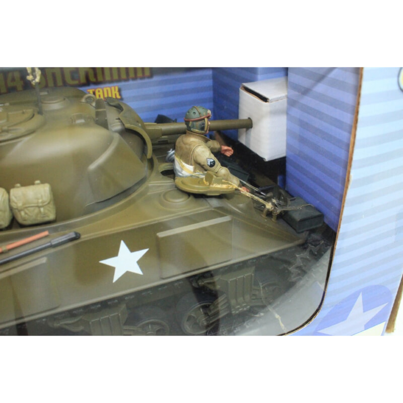 21st Century Toys m4 SHERMAN WWⅡ U.S.TANK 1/18の画像1