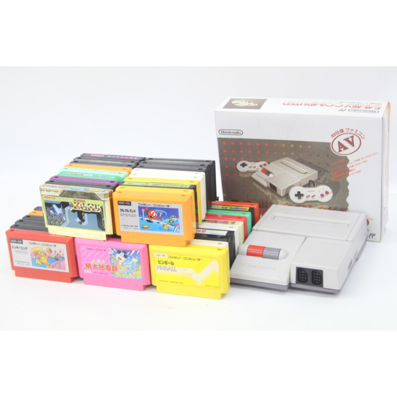Nintendo ニューファミコン 本体 + ソフトの画像1