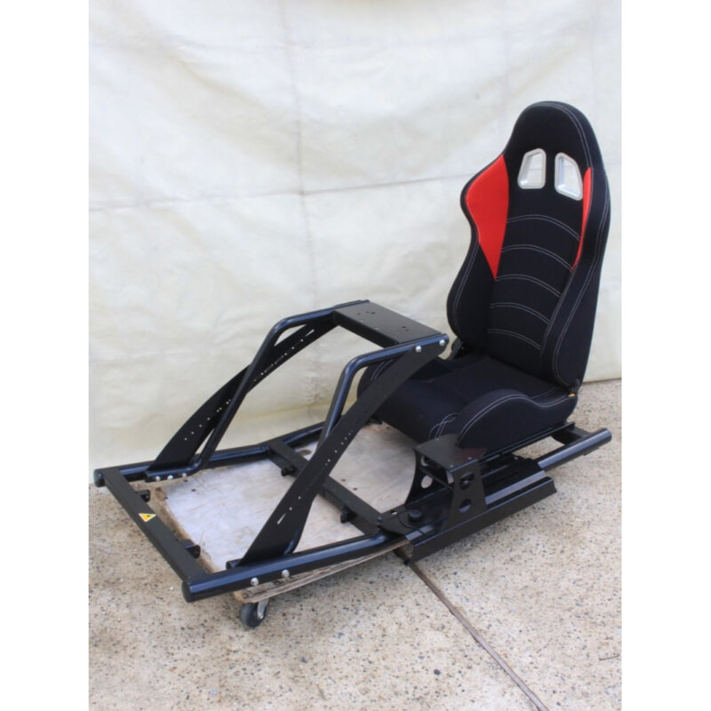 Thrustmaster ロッソモデロ GTD-RSの画像1