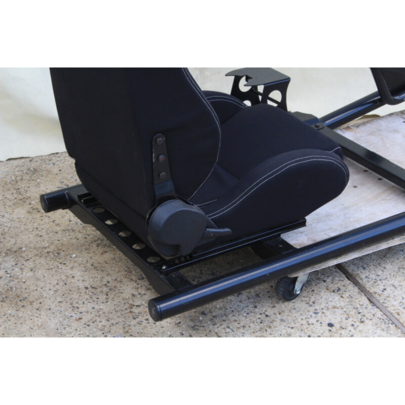 Thrustmaster ロッソモデロ GTD-RSの画像1